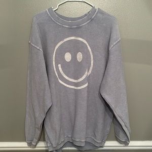 Size L “Smiley Face” Ridged Crew Neck